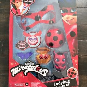 Miraculous Ladybug Playset - Red and Black
